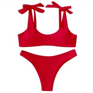 BISOUS Shoulder Tie Bikini